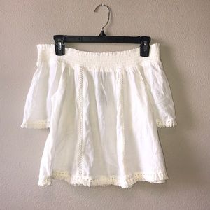 American Eagle Off Shoulder Shirt